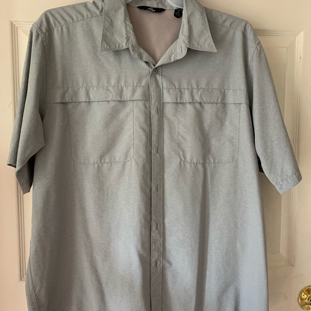 Men’s Button down shirt